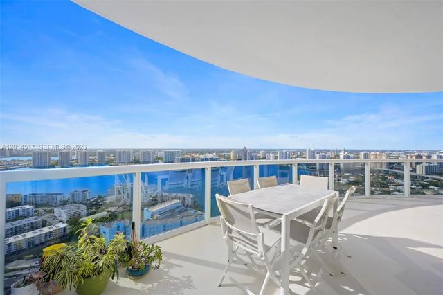 2 of 34 - 18201 Collins Avenue #4901, Sunny Isles Beach, FL