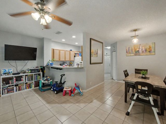 3 of 21 - 4583 Palmbrooke Circle, West Palm Beach, FL