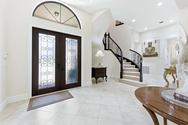 4 of 67 - 165 Gardenia Isle Drive, Palm Beach Gardens, FL