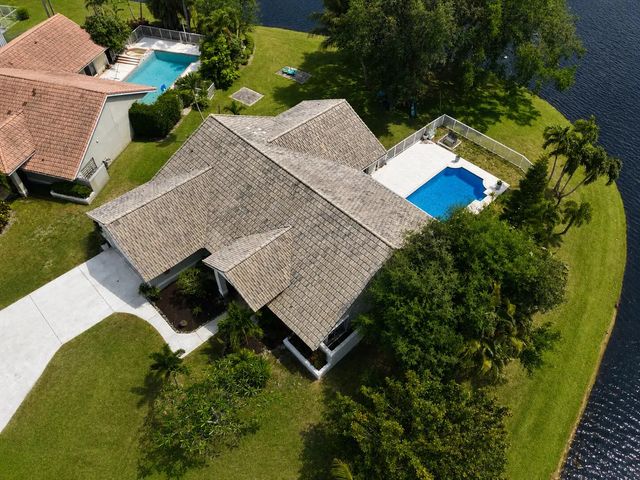 4 of 27 - 6031 Wedgewood Village Circle, Greenacres, FL