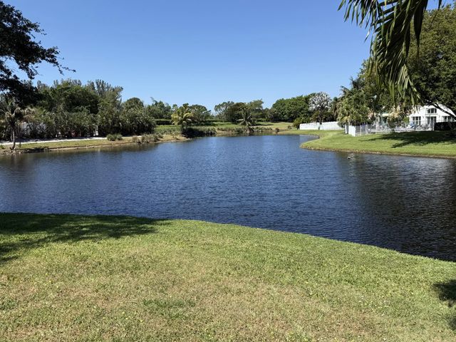 5 of 27 - 6031 Wedgewood Village Circle, Greenacres, FL