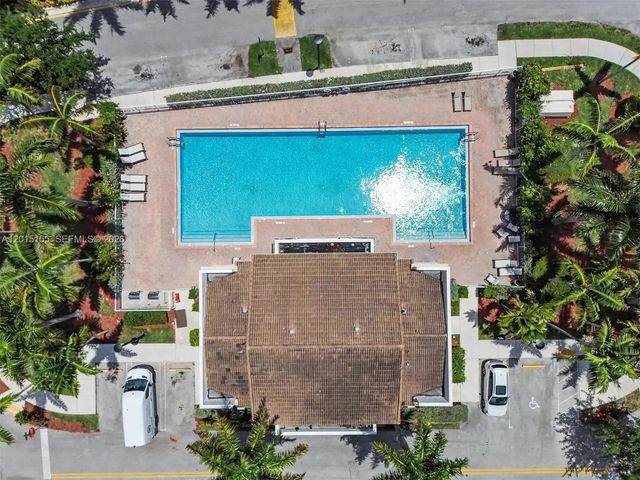 3 of 12 - 1441 Se 24th Road, Homestead, FL