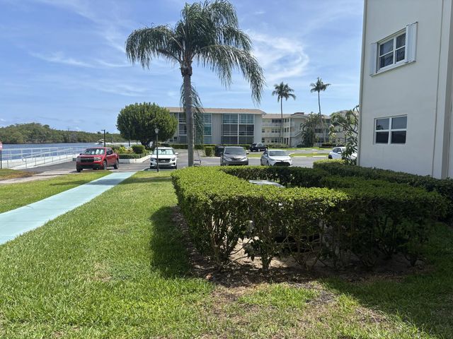 3 of 22 - 170 Horizons E #110, Boynton Beach, FL