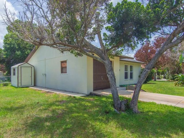 3 of 34 - 4065 46th Lane, Vero Beach, FL
