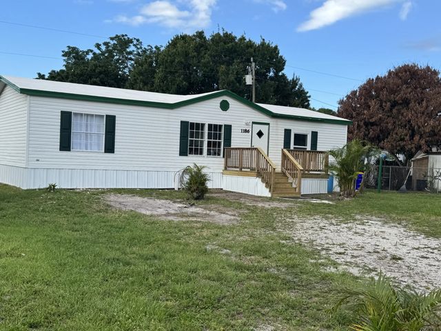 1186 Sw Tropical Terrace, Stuart