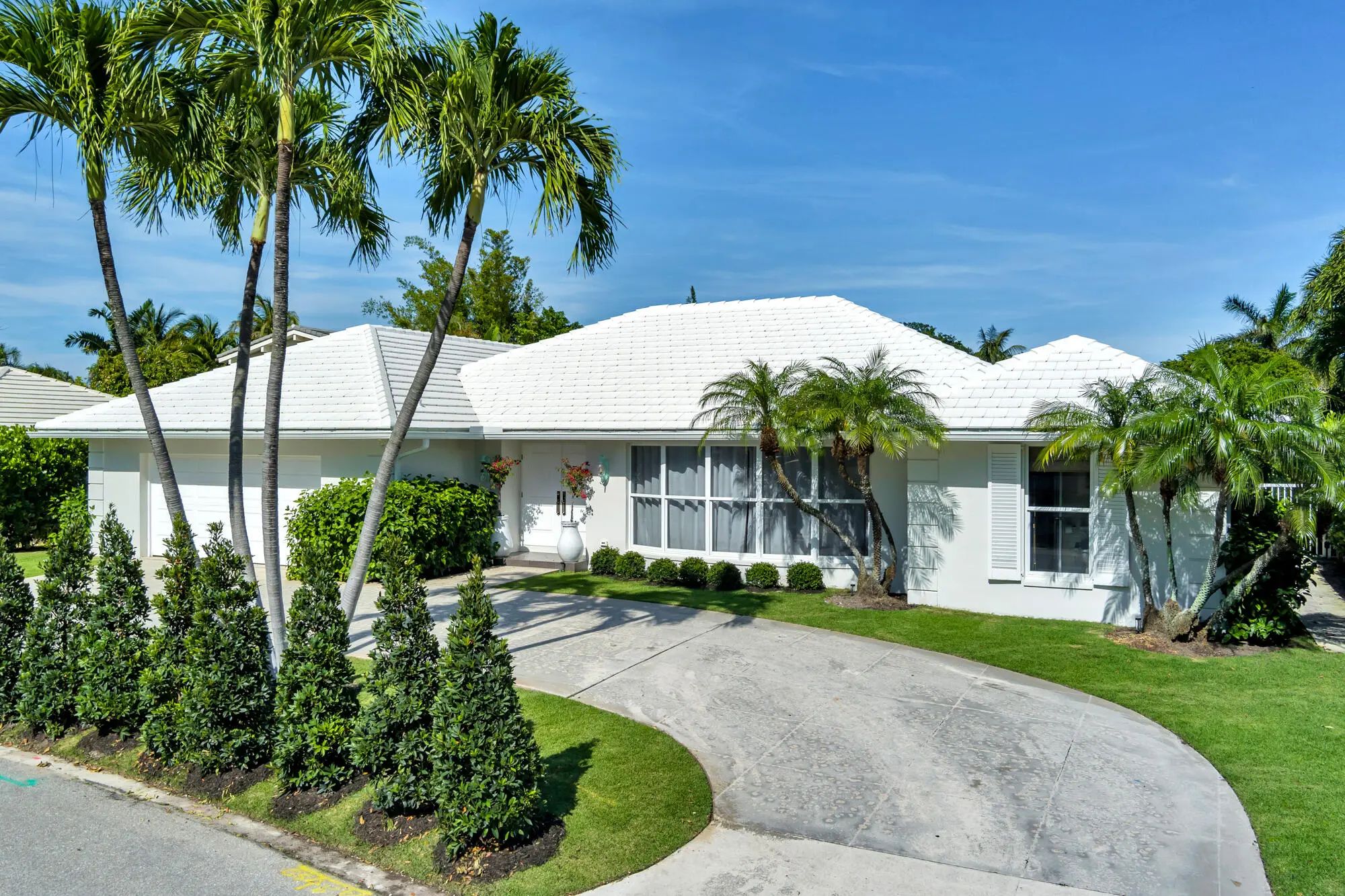 1465 N Lake Way, Palm Beach