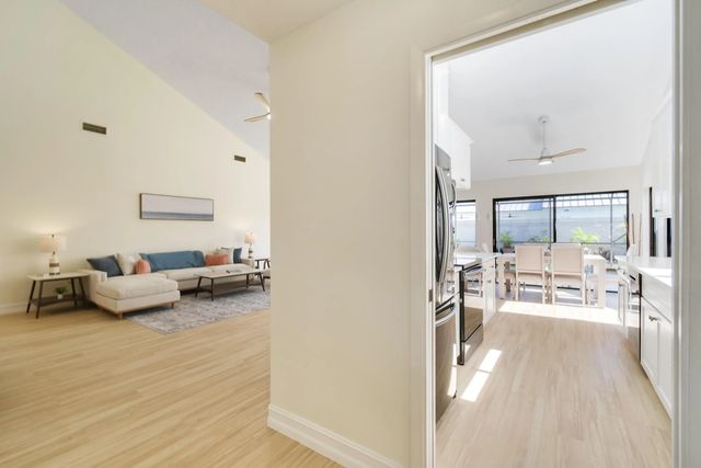 5 of 40 - 137 Harbourside Circle, Jupiter, FL