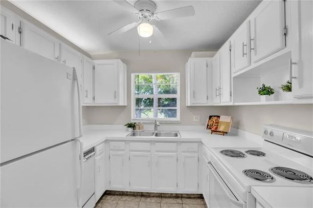 3 of 34 - 17 Vista Palm Lane #201, Vero Beach, FL