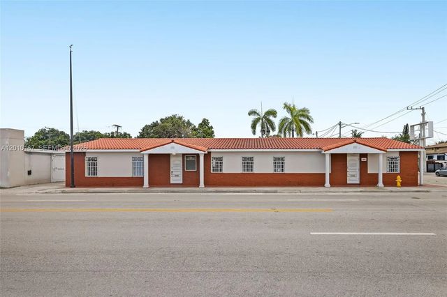 1888 Nw 7th Street, Miami
