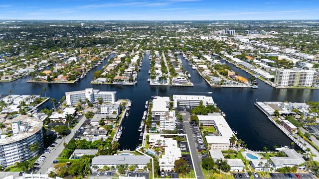 2 of 18 - 2825 Ne 33rd #201, Fort Lauderdale, FL