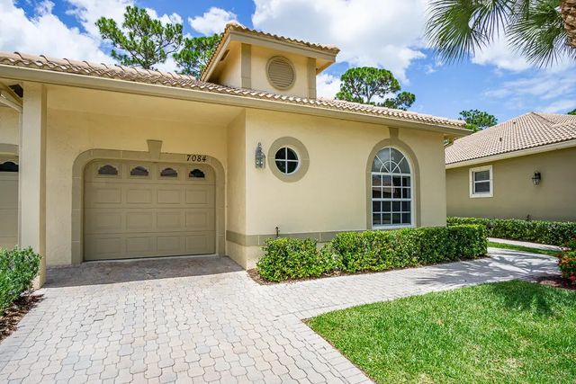 5 of 50 - 7084 Torrey Pines Circle, Port St. Lucie, FL