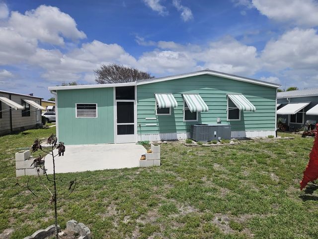2 of 22 - 511 Ann Marie Lane, Port St. Lucie, FL