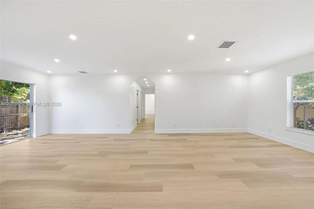 4 of 42 - 1529 Nw 1st Avenue, Fort Lauderdale, FL