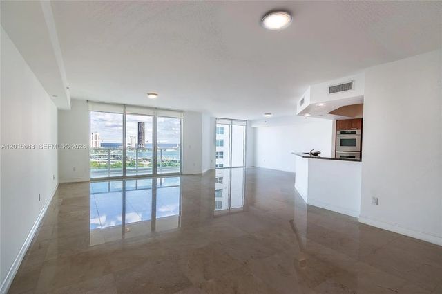 2 of 15 - N/A, Aventura, FL