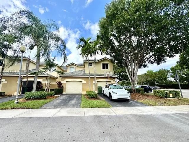 2567 Cordoba Bend, Weston