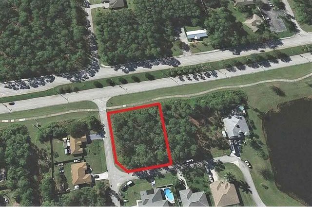 4 of 7 - 1110 Sw East Louise Circle, Port St. Lucie, FL