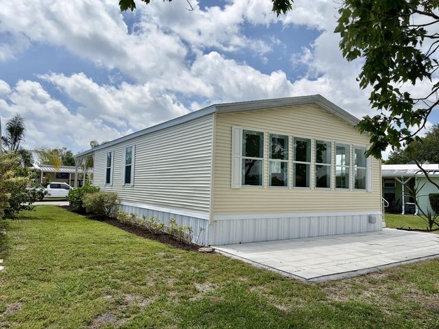 3 of 37 - 3 San Pablo Lane, Port St. Lucie, FL