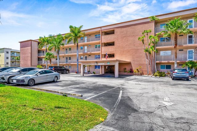 3 of 44 - 2615 Ne 1st Court #410, Boynton Beach, FL