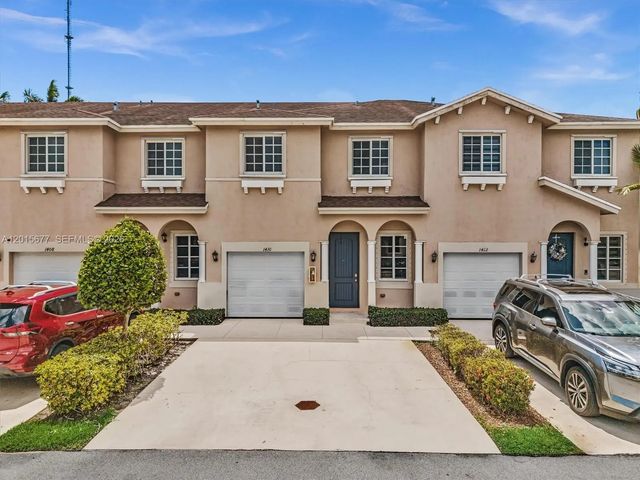 3 of 43 - 1410 Nw 214th Terrace, Miami Gardens, FL