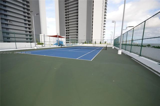 4 of 110 - 16385 Biscayne Boulevard #519, North Miami Beach, FL