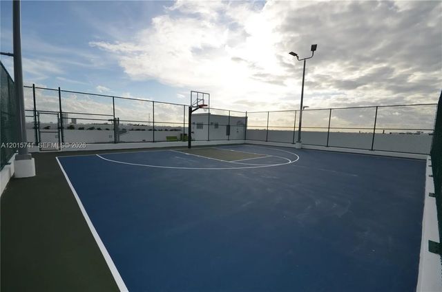 5 of 110 - 16385 Biscayne Boulevard #519, North Miami Beach, FL
