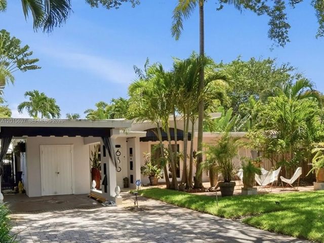 4 of 59 - 636 Ne 17th Terrace, Fort Lauderdale, FL