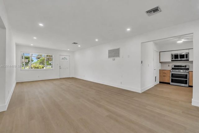 4 of 42 - 1419 Harding Street, Hollywood, FL