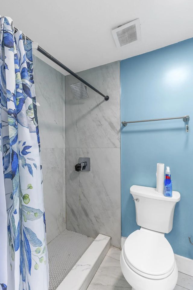 5 of 16 - 3280 Nw 13th Court, Lauderhill, FL