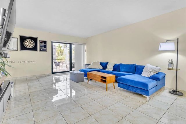 2 of 21 - 4040 N Hills Drive #20, Hollywood, FL