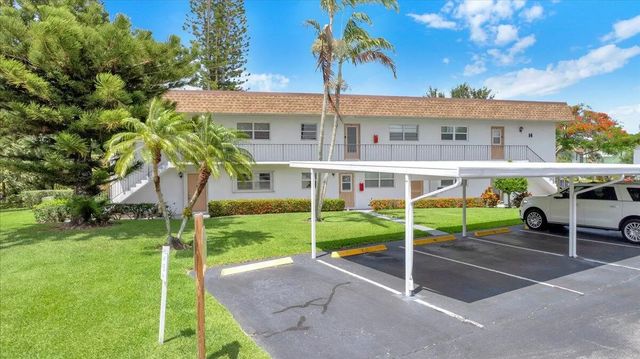 2950 Se Ocean Boulevard #14-1, Stuart