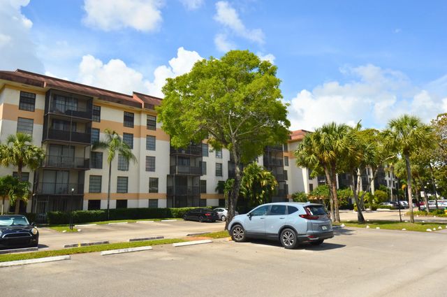 5570 Nw 44th Street #318a, Lauderhill