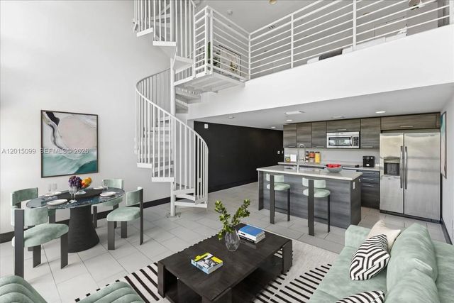 2 of 32 - 421 Meridian Avenue #19, Miami Beach, FL