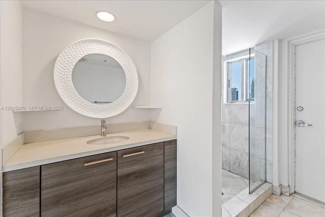 5 of 32 - 421 Meridian Avenue #19, Miami Beach, FL