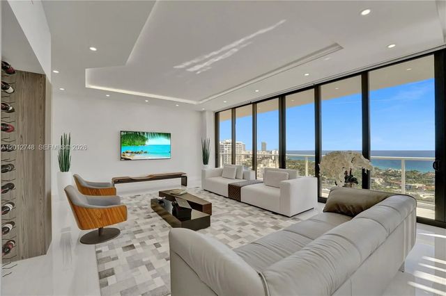 2 of 88 - 20281 E Country Club Drive #ph14, Aventura, FL