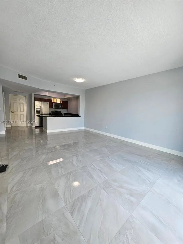 4 of 19 - 7270 Sw 88th Street #b202, Miami, FL