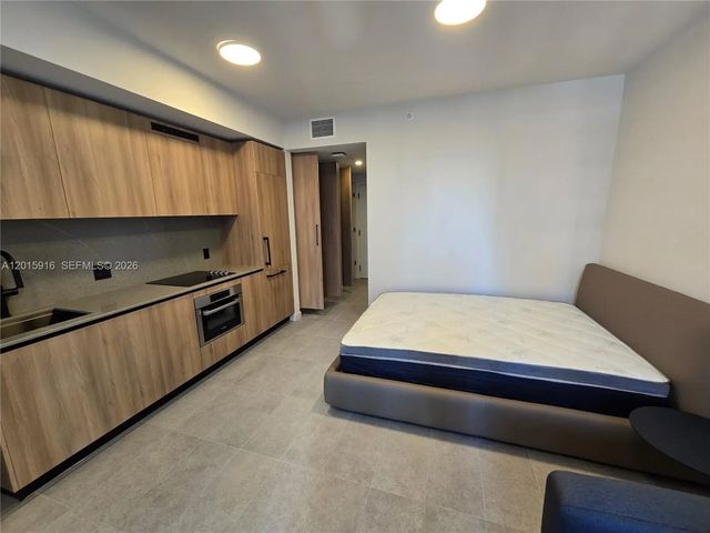 2 of 9 - 121 Ne 5 Street #709, Miami, FL