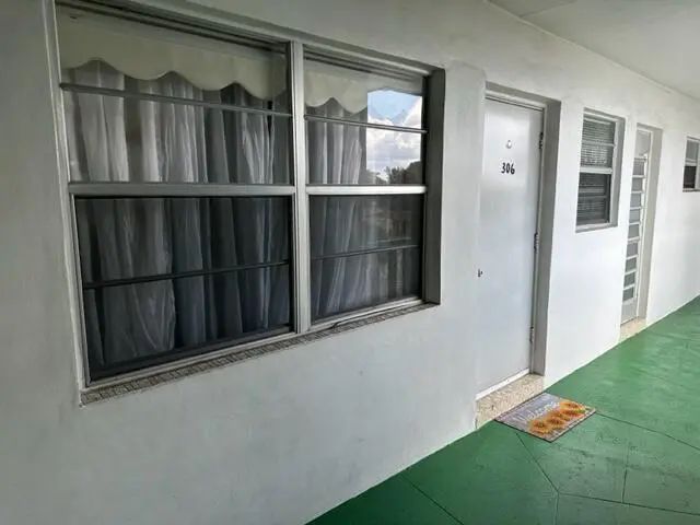 4 of 25 - 1380 Nw 43 Terrace #306, Lauderhill, FL