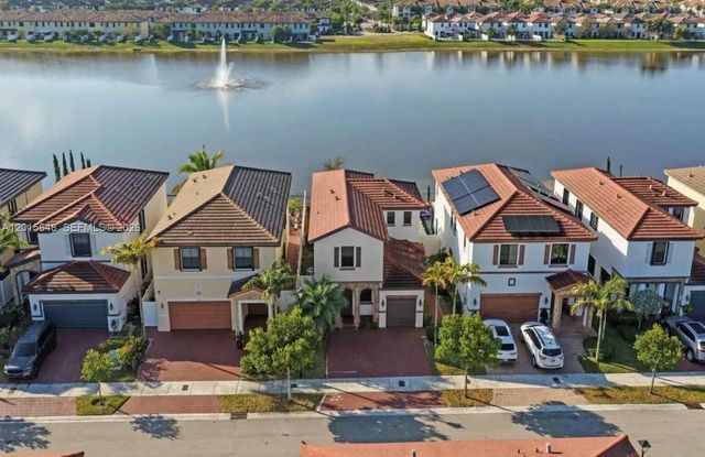 4 of 50 - 3460 W 103rd Terrace, Hialeah, FL
