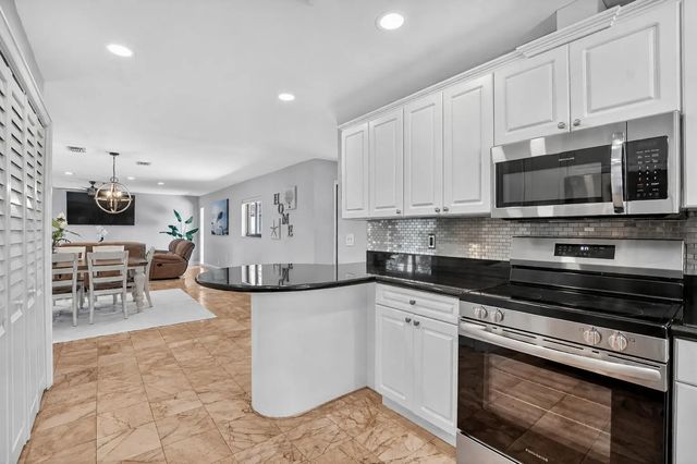 5 of 32 - 4310 S Ocean Boulevard #b, Highland Beach, FL