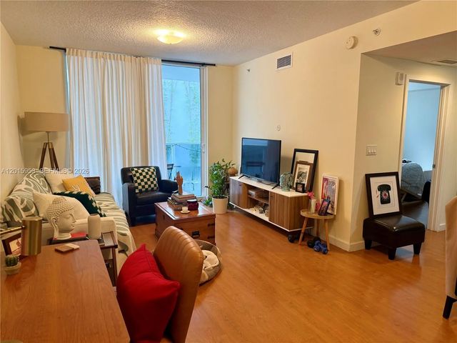 5 of 20 - 601 Ne 23rd Street #707, Miami, FL