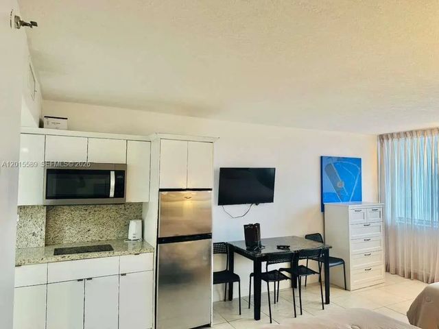 4 of 6 - 19201 Collins Avenue #841, Sunny Isles Beach, FL