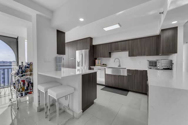 4 of 46 - 7178 Promenade Drive #801b, Boca Raton, FL