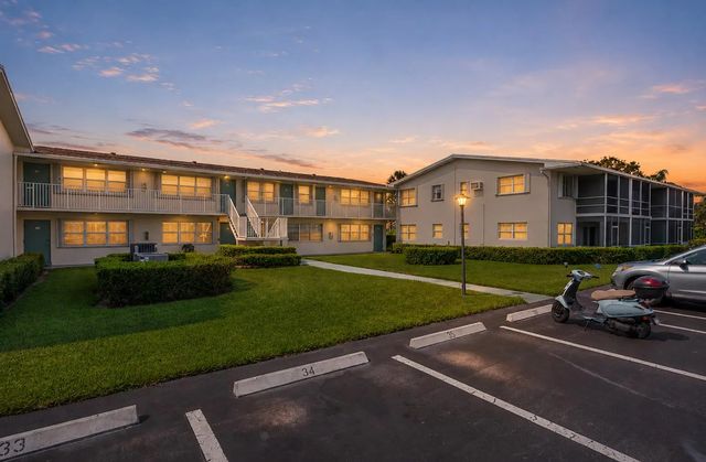 740 W Horizons W W #203, Boynton Beach