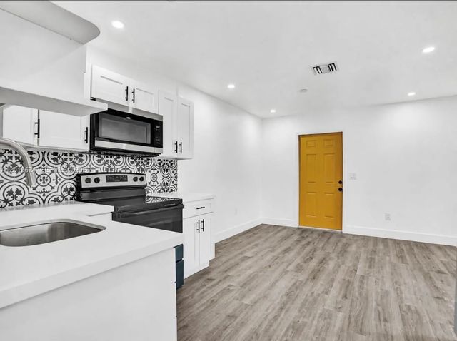 3 of 33 - 4129 Sw 23 Street, West Park, FL