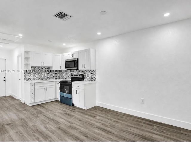 5 of 33 - 4129 Sw 23 Street, West Park, FL
