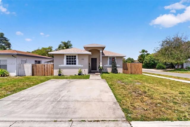 2 of 34 - 200 Sw 2nd Avenue, Hallandale Beach, FL