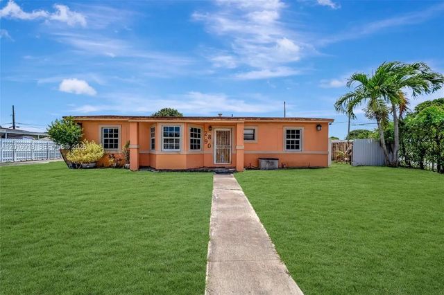 2 of 40 - 2890 Nw 160th Street, Miami Gardens, FL