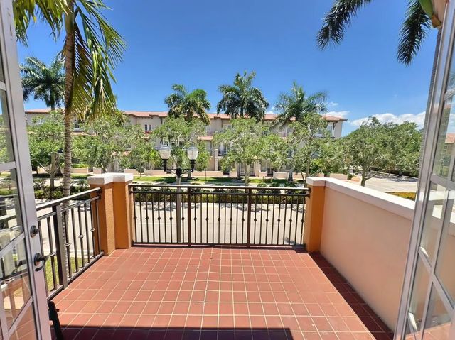 3 of 16 - 474 Sw 147th Avenue, Pembroke Pines, FL