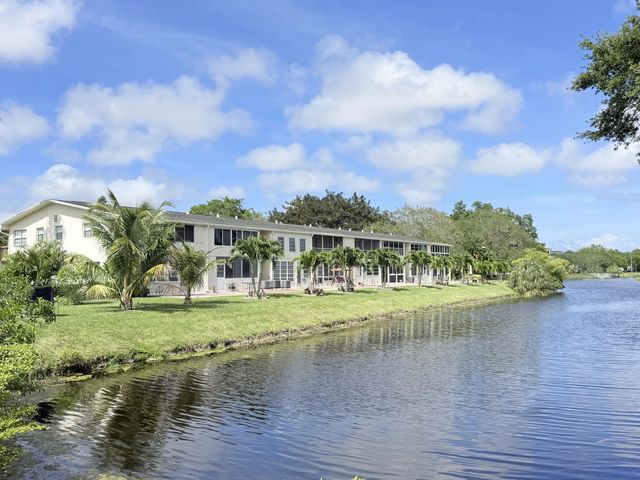 165 Tilford H #165, Deerfield Beach