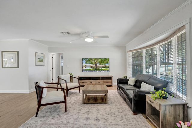 4 of 42 - 3930 Ne 21st Avenue, Fort Lauderdale, FL